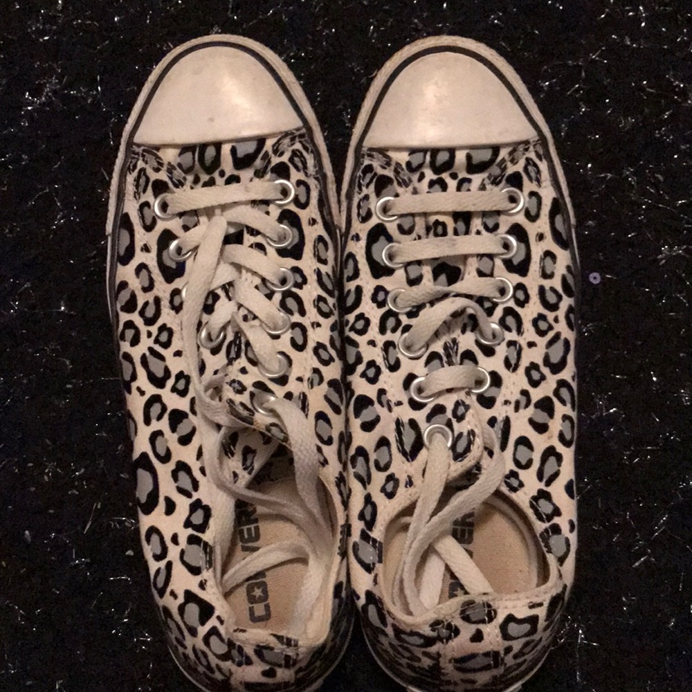 Leopard print converse all star shoes